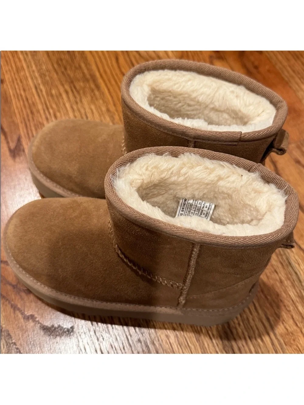 UGG Kids Chestnut Suede Mini Boot